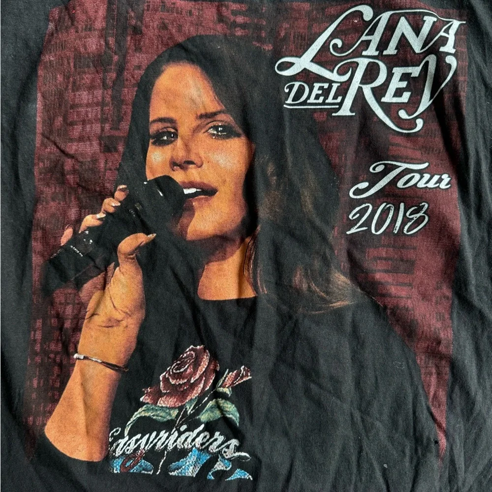 Lana Del Rey • 2018 Tour Tshirt - Picture 2 of 5
